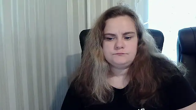 HollyXEva online show from 09.17.25