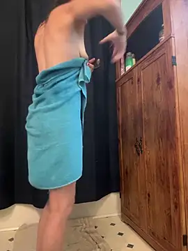 Candy Shower online show from 09.26.25