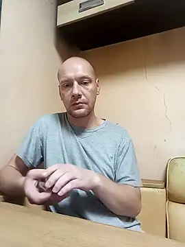 Snapshot of ToughDraft14 chatting on 09.24.25 ToughDraft14 online show from 09.24.25