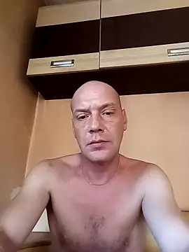 Snapshot of ToughDraft14 chatting on 10.23.25 ToughDraft14 online show from 10.23.25