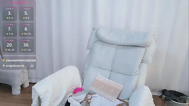 Snapshot of Ailsa-Baby chatting on 10.25.25 Ailsa-Baby online show from 10.25.25