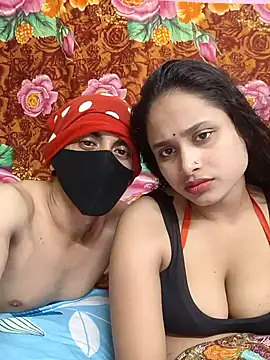 Seducing couple online show from 09.21.25