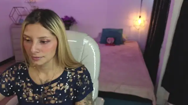 Jennaa Cooper online show from 11.17.25