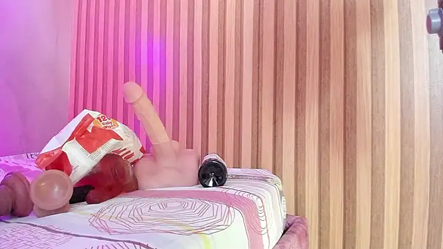 violet taylor  online show from 02.23.26