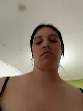 Briana Hottt online show from 09.11.25