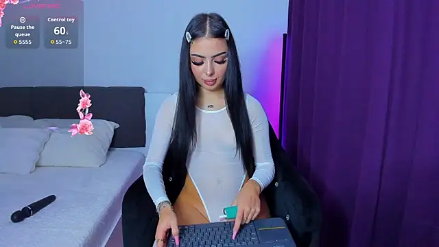 AshleyEttheenn online show from 10.07.25