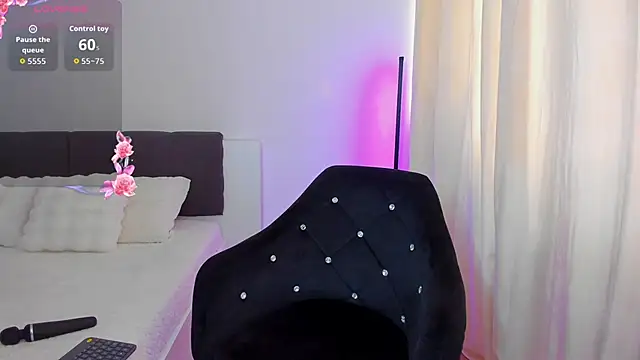 AshleyEttheenn online show from 10.12.25