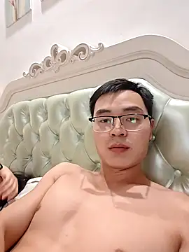 defgghj online show from 10.20.25