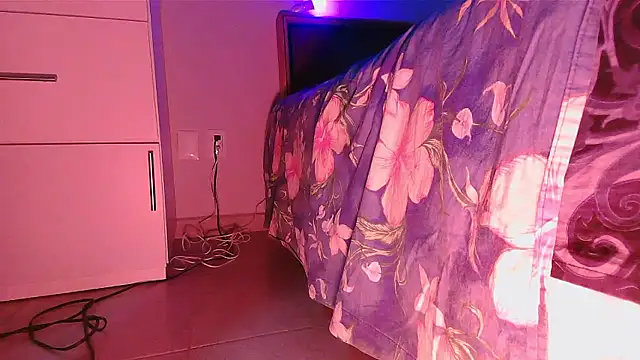 Snapshot of SatiroyNinfa chatting on 01.10.26 SatiroyNinfa online show from 01.10.26