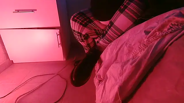 Snapshot of SatiroyNinfa chatting on 02.15.26 SatiroyNinfa online show from 02.15.26