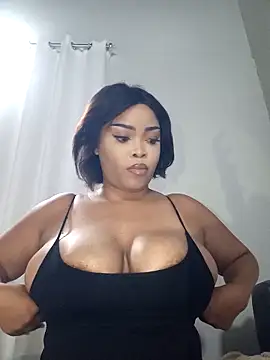 Snapshot of MadamPinky chatting on 02.03.26 MadamPinky online show from 02.03.26