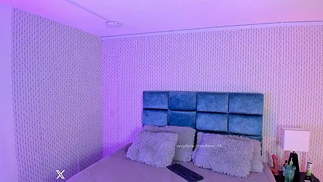 Snapshot of karoliine_jones chatting on 03.14.26 karoliine jones online show from 03.14.26