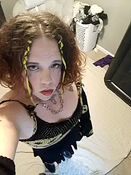 Snapshot of Kiami_Noara chatting on 09.08.25 Kiami Noara online show from 09.08.25