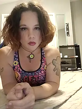 Snapshot of Kiami_Noara chatting on 09.23.25 Kiami Noara online show from 09.23.25