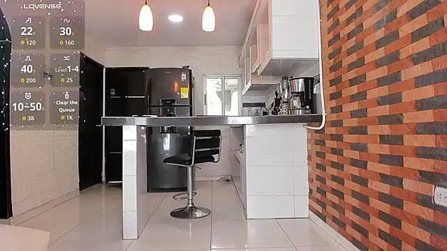 Snapshot of violetta_pretty chatting on 10.14.25 violetta pretty online show from 10.14.25