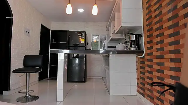 Snapshot of violetta_pretty chatting on 11.12.25 violetta pretty online show from 11.12.25