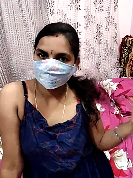 Snapshot of Lalitha-1995 chatting on 09.21.25 Lalitha-1995 online show from 09.21.25