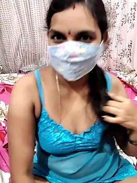 Snapshot of Lalitha-1995 chatting on 09.23.25 Lalitha-1995 online show from 09.23.25