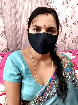 Snapshot of Lalitha-1995 chatting on 10.30.25 Lalitha-1995 online show from 10.30.25