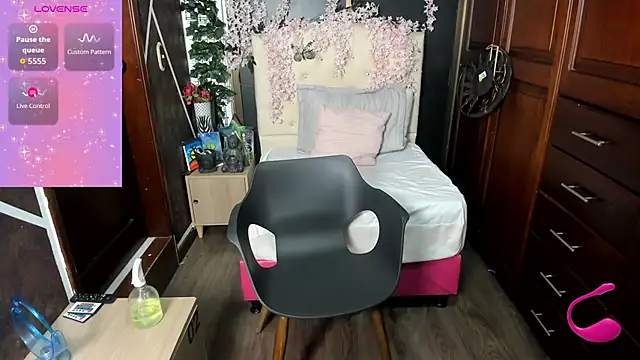 BrittanyBrooks  online show from 09.11.25