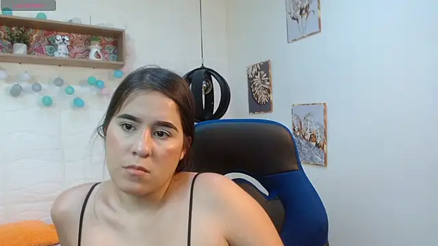 tulunaroja online show from 10.10.25