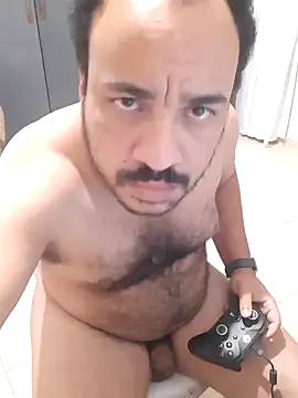 Snapshot of Urso_Nerd chatting on 09.22.25 Urso Nerd online show from 09.22.25