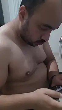 Snapshot of Urso_Nerd chatting on 10.19.25 Urso Nerd online show from 10.19.25