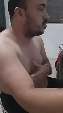 Snapshot of Urso_Nerd chatting on 10.20.25 Urso Nerd online show from 10.20.25