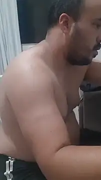 Snapshot of Urso_Nerd chatting on 10.28.25 Urso Nerd online show from 10.28.25