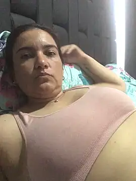 Snapshot of sweetdulcexxx chatting on 02.14.26 sweetdulcexxx online show from 02.14.26