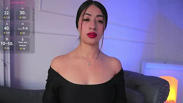 Snapshot of charlotterusso chatting on 09.19.25 charlotterusso online show from 09.19.25