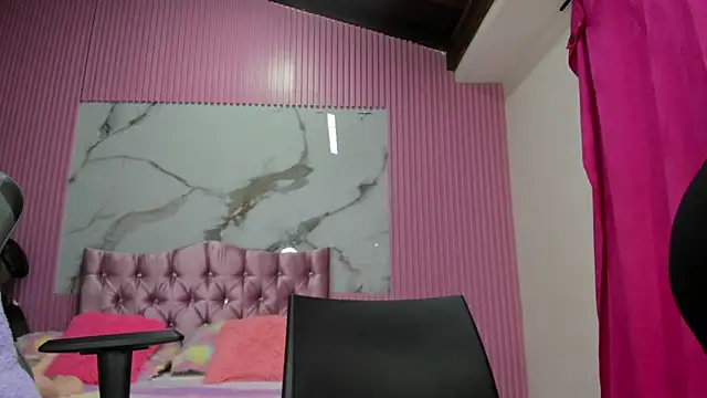 Mindy 19 online show from 11.27.25