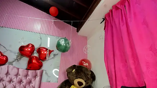 Mindy 19 online show from 03.23.26