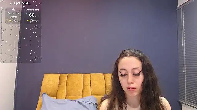 KendraaSimons online show from 11.01.25