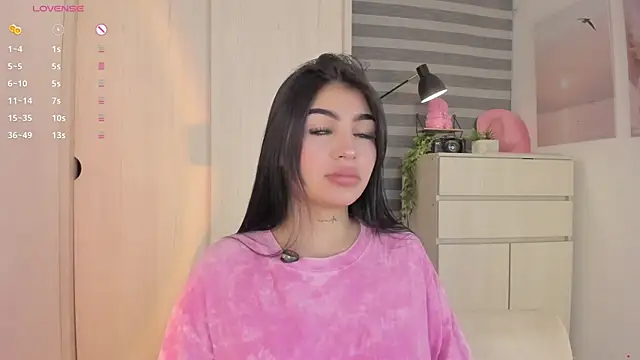 EmmyKenner online show from 10.24.25