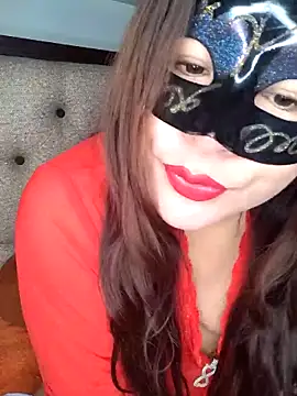 HotLaurha online show from 10.01.25