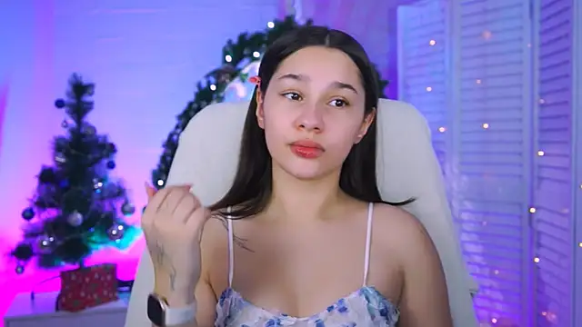 KimClarks  online show from 12.15.25