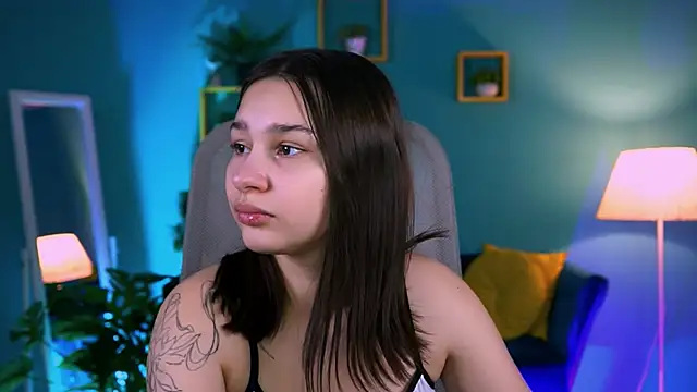 KimClarks  online show from 12.19.25