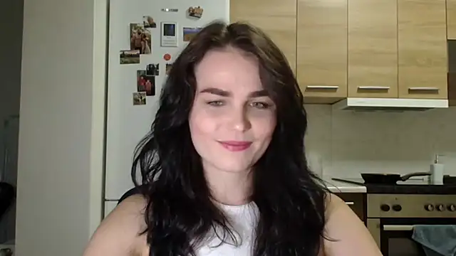 Silviaa a online show from 09.17.25