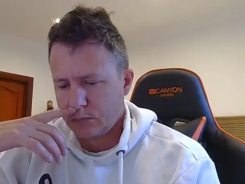 TroyDieselXXX online show from 04.05.26