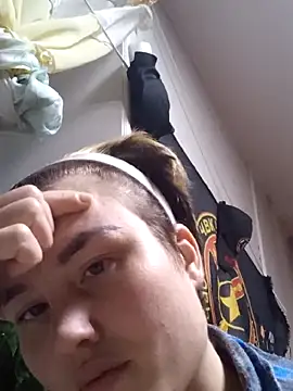 MoonIrene online show from 10.28.25