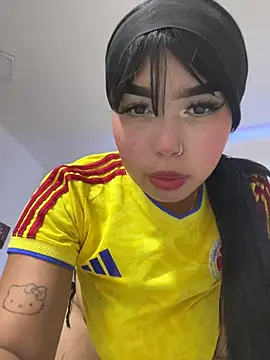 lucialauper  online show from 07.08.26