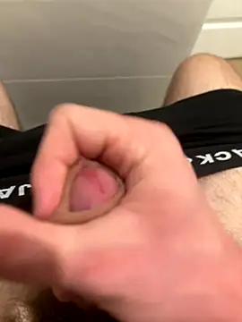 hugehairycock 98 online show from 11.04.25