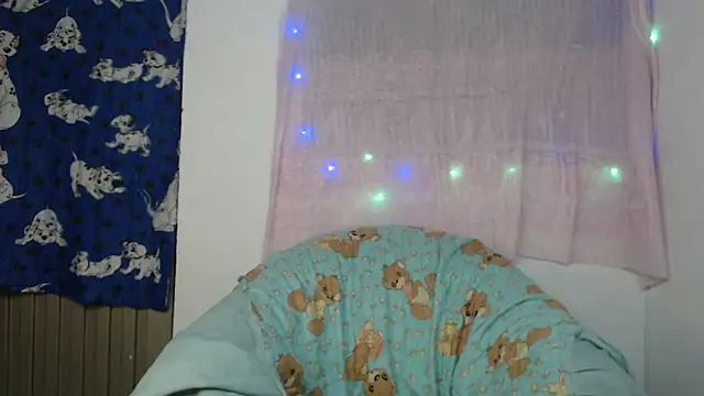 Zafira Mayeers online show from 09.21.25