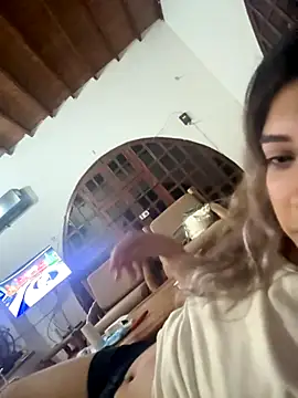 Kardashian12 online show from 11.02.25