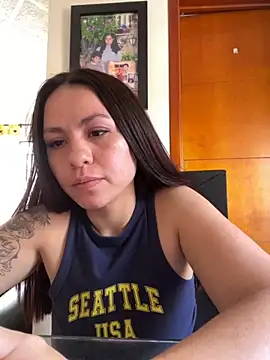 Zoe Rowan online show from 11.04.25