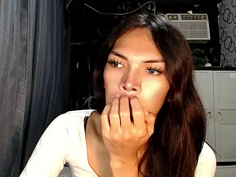 ladyhotcuming online show from 07.08.26