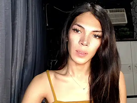 ladyhotcuming online show from 08.03.26