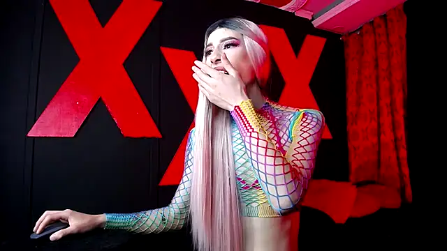 Snapshot of abrilbigcock chatting on 10.05.25 abrilbigcock online show from 10.05.25