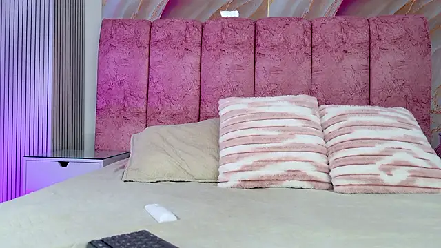 emmacurvy online show from 02.01.26